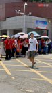南昌第一個“顯眼包”考生出現(xiàn)，沖出考場大喊：“快